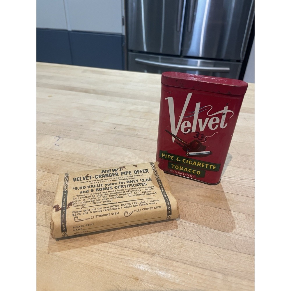 Velvet Pipe And Cigarette Tobacco Tin With Rare Free Pipe Insert Empty Vintage